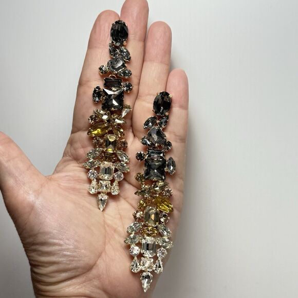 STELLA & RUBY Dynasty Crystal Statement Earrings New - Picture 8 of 8